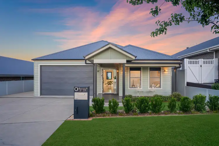 57 Highland Crescent