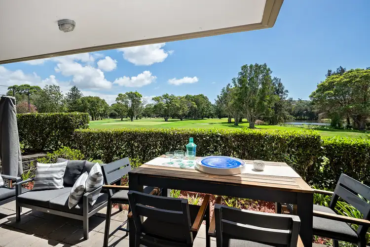 23/2A Campbell Parade