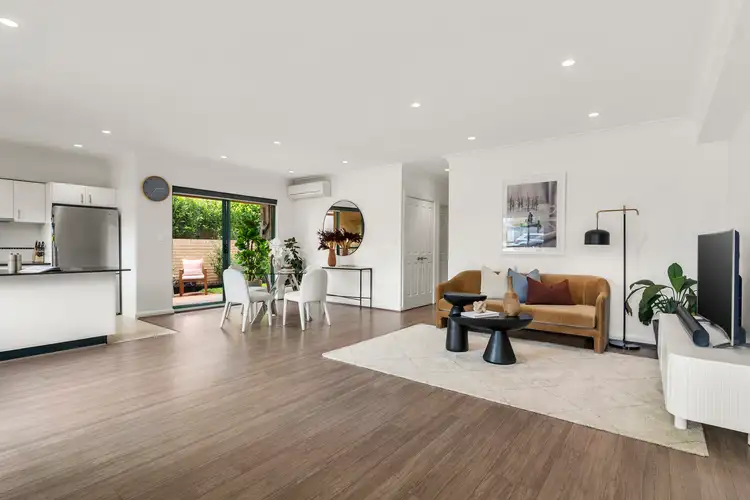 2/109-111 President Avenue