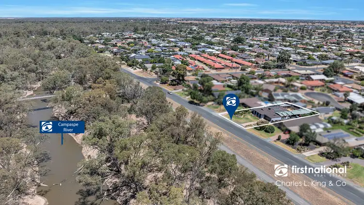 99 Campaspe Esplanade