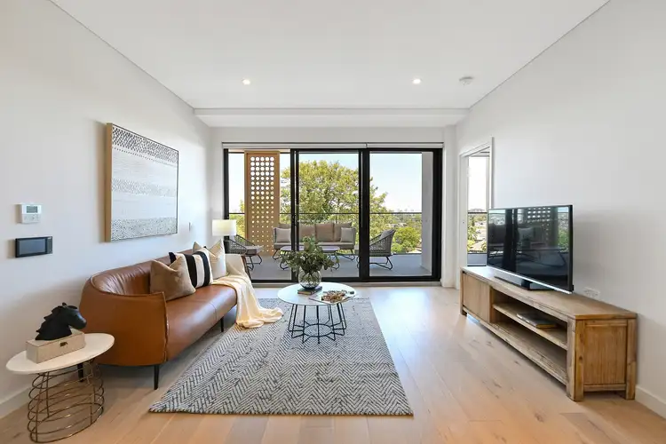 302/312 Victoria Road