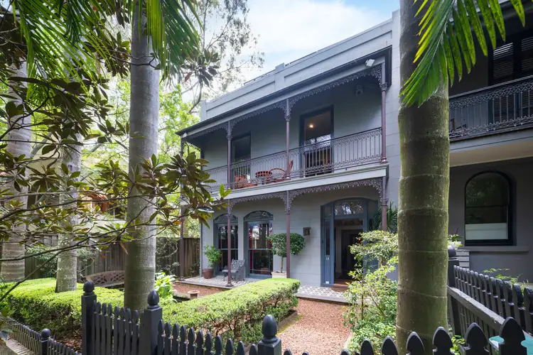 14 Bowes Avenue