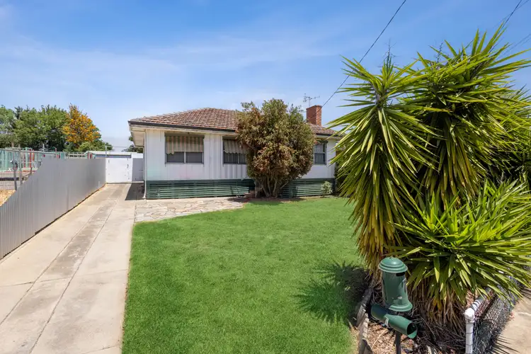 7 Kookaburra Avenue