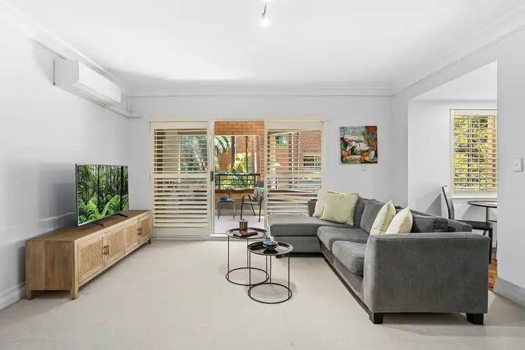 31/1-5 Russell Street