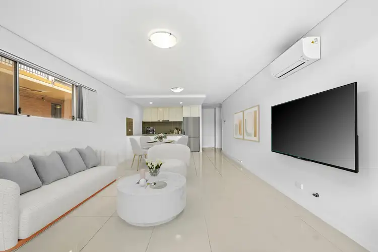 A504/4-6 French Avenue