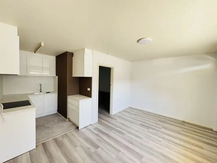 12/22 Finlayson Street