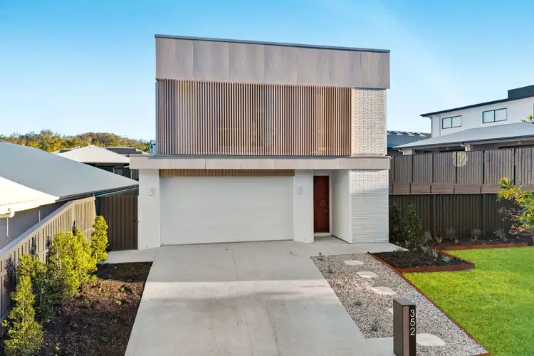 352 Canvey Road, Upper Kedron QLD 4055