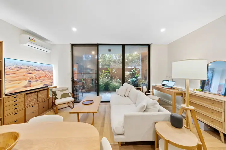 G04/2-4 Murrell Street