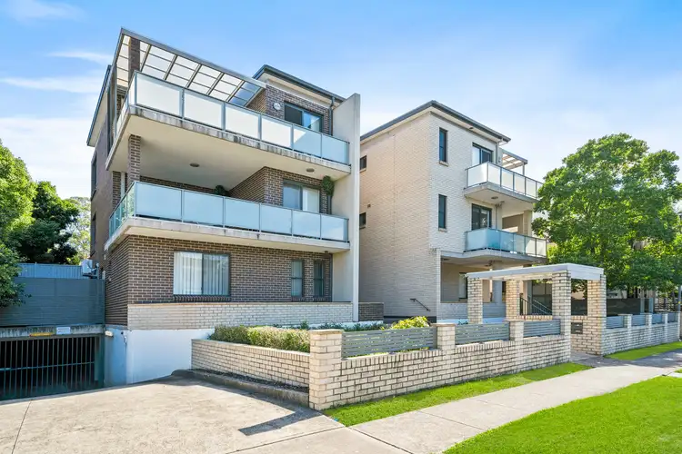 2/34-36 Napier Street