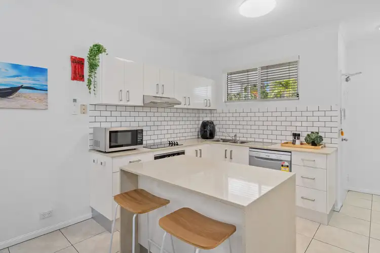 209/6-8 Triton Street