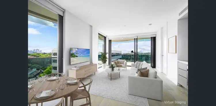 702/300 Oxford Street