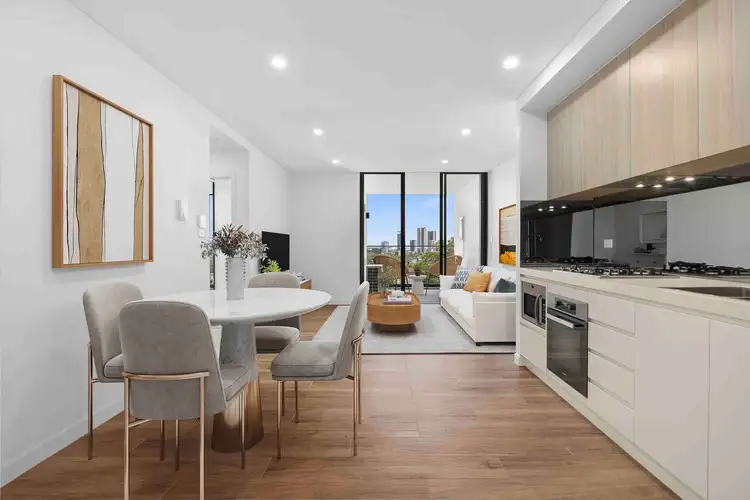204/734-736 Victoria Road