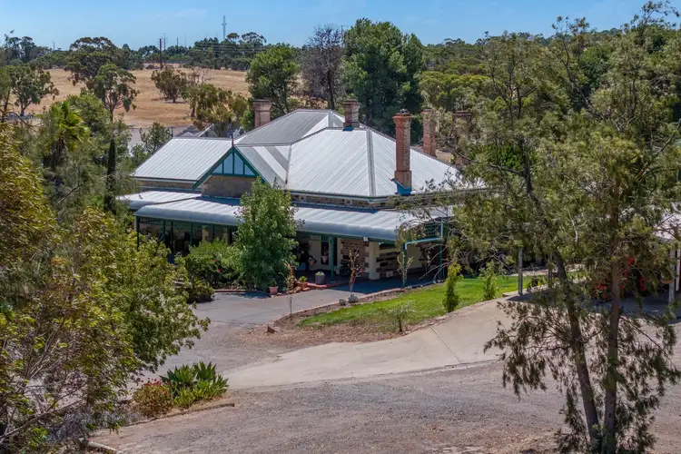 134 Farrell Flat Road