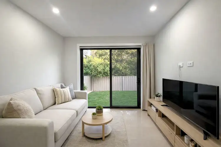 100D Cornelia Road, Toongabbie NSW 2146