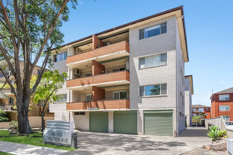 15/98 Chuter Avenue