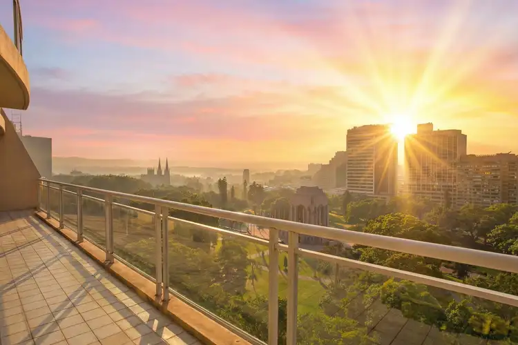 281 Elizabeth Street