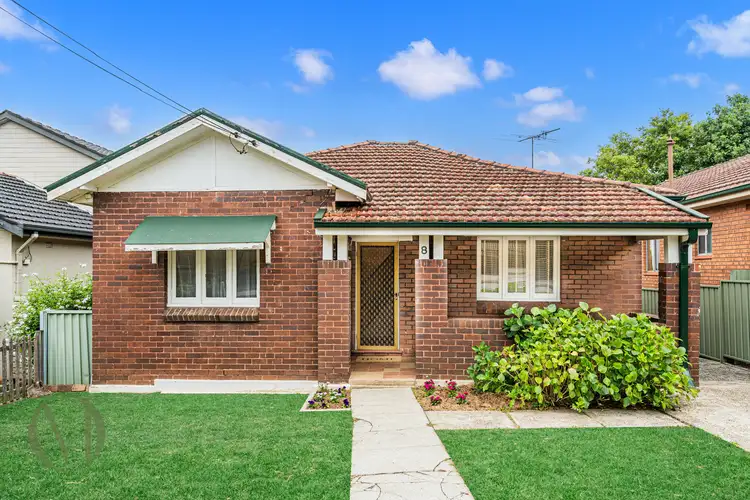 8 Cressy Road