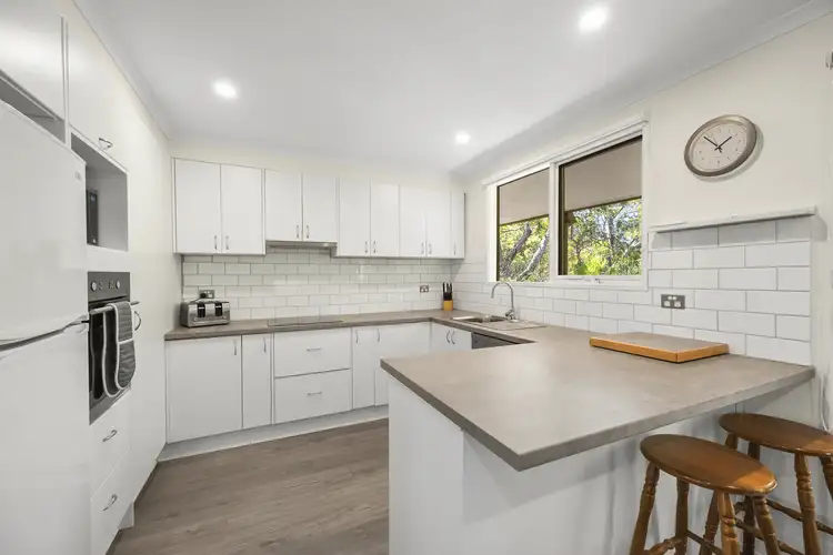 7 Paringa Crescent