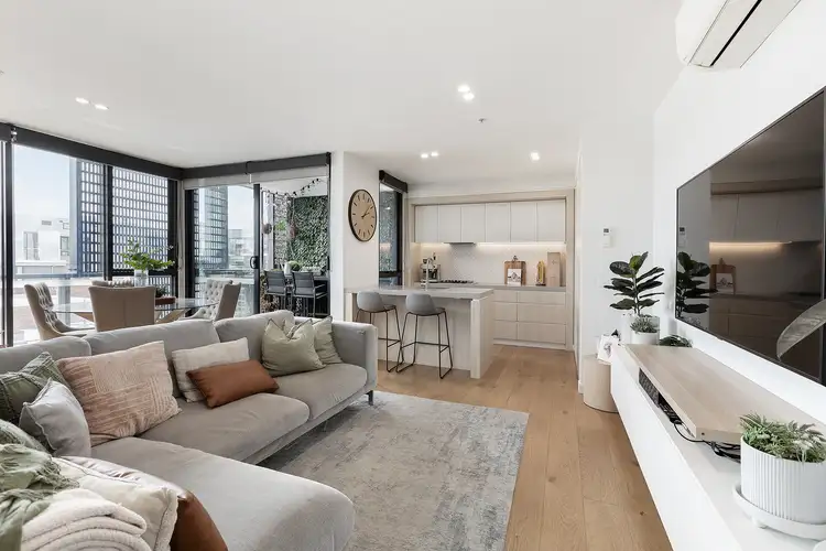 309/22-24 Pakington Street