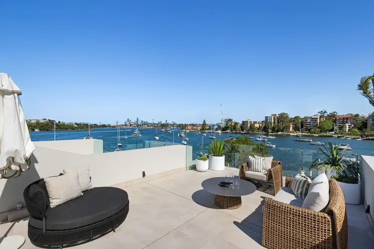 2/3 Drummoyne Avenue