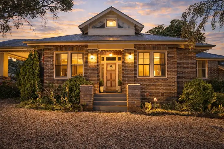 27 Faulkner Street