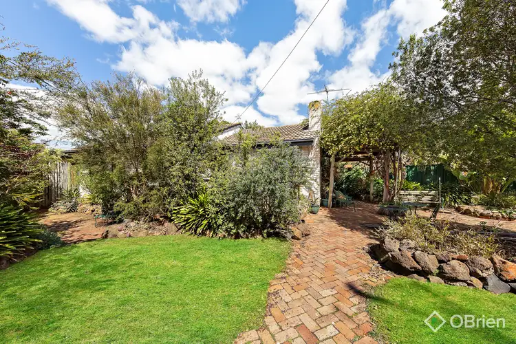 9 Andrew Road