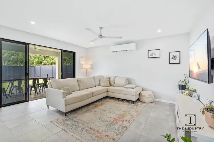 14 Bunya Close