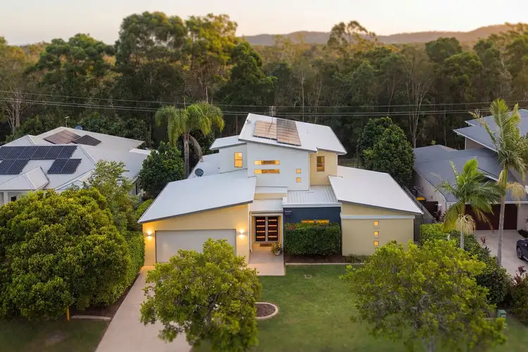 36 Sandhurst Crescent