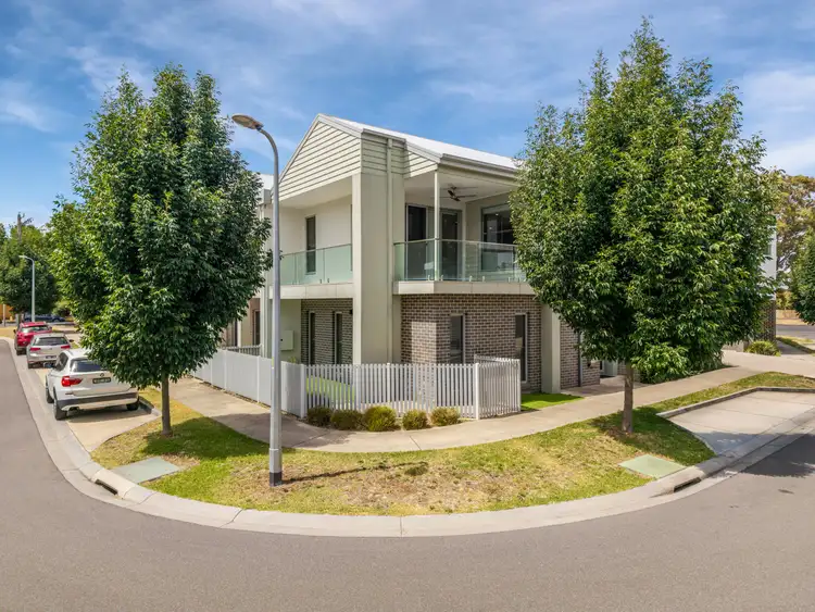 9 Carnegie Way