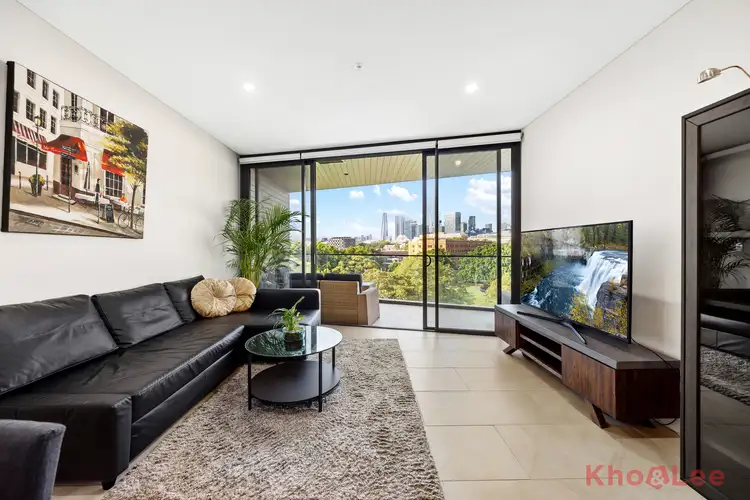 1002/2 Cowper Street