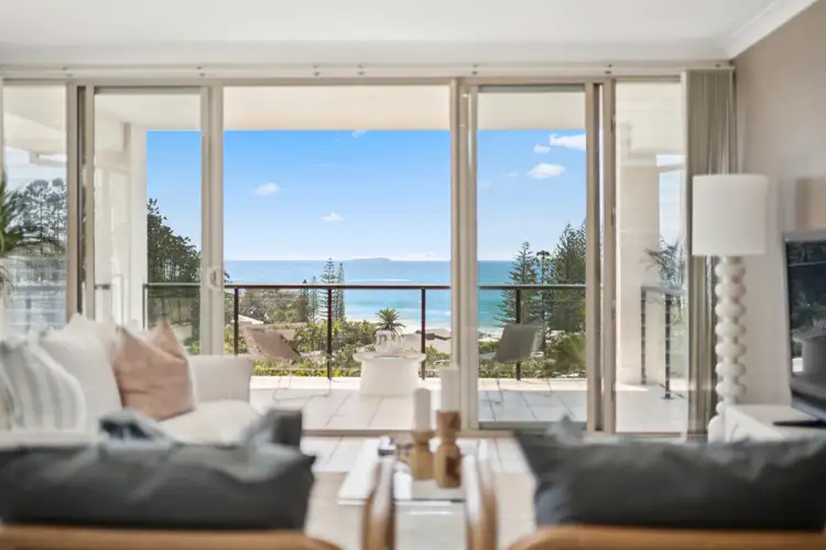 4/6 Solitary Islands Way