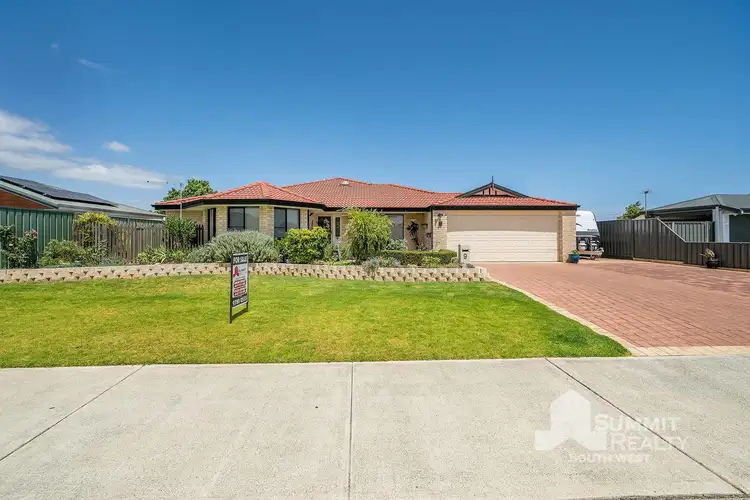 9 Cormorant Entrance