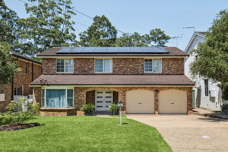 34 Essington Crescent