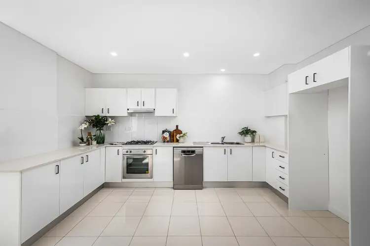 21/17 Hassall Street