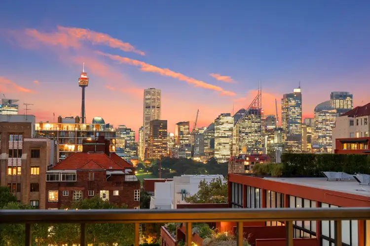 916/2A Elizabeth Bay Road