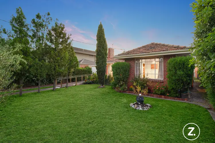 3 Bourneville Avenue