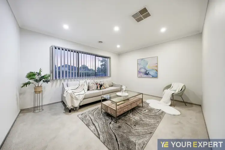 4 Florio Close