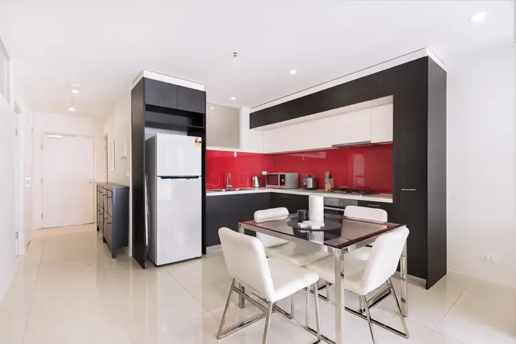 3903/8 Sutherland Street