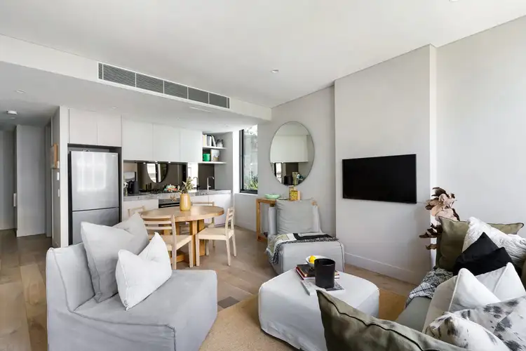 B312/74 MacDonald Street