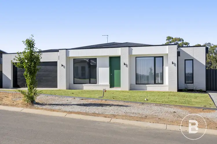 11 Barbara Court, Maryborough VIC 3465