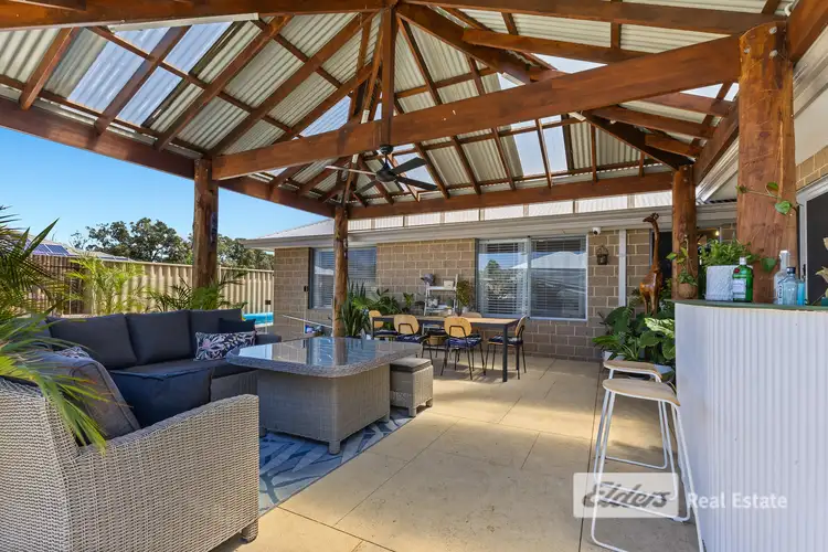 8 Hazelgrove Crescent