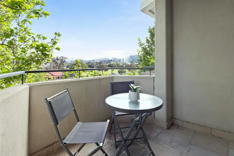 14/135 Fitzroy Street