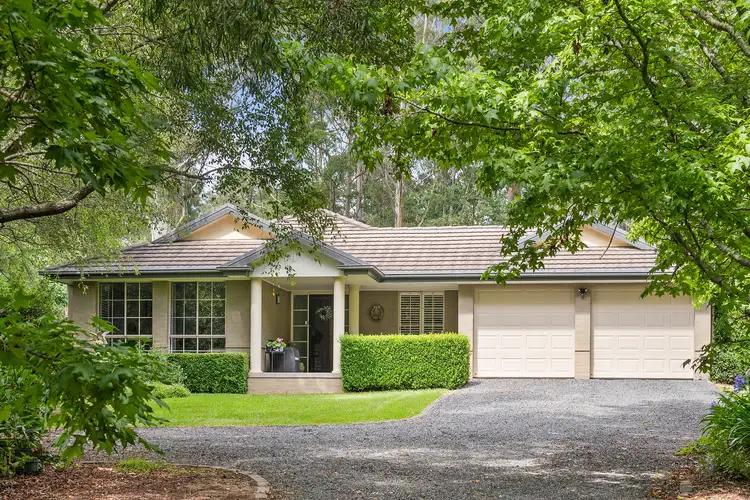 8 Elmswood Court