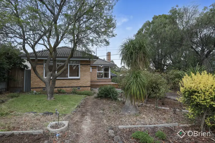 25 Moira Street