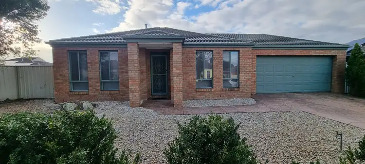 14 Amber Way, Taylors Hill VIC 3037