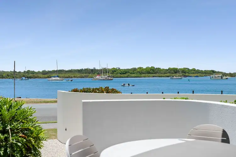 2/1 Howard Street, Noosaville QLD 4566