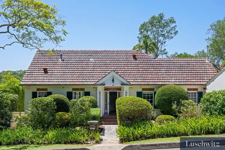 33 Bell Street