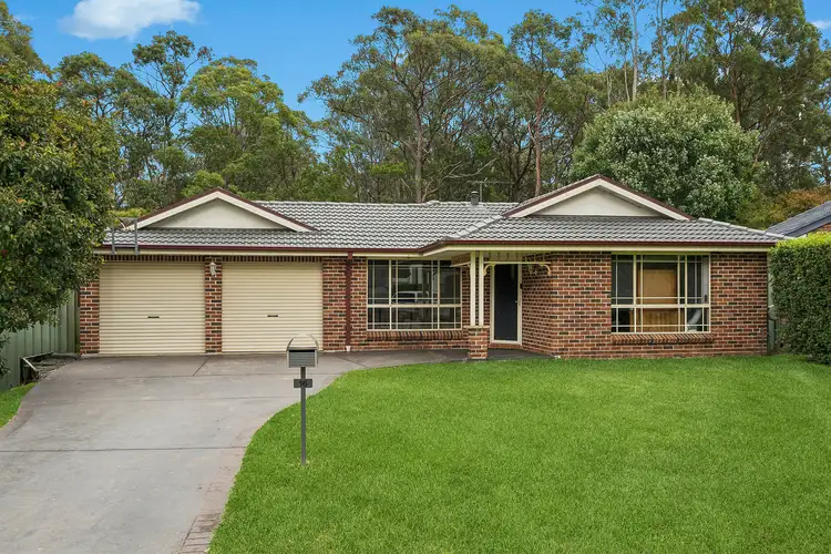 16 Banksia Place