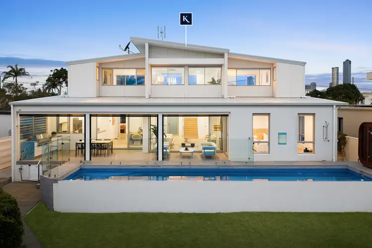 13 Lakeside Avenue