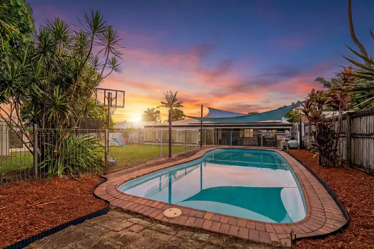 10 Malibu Close
